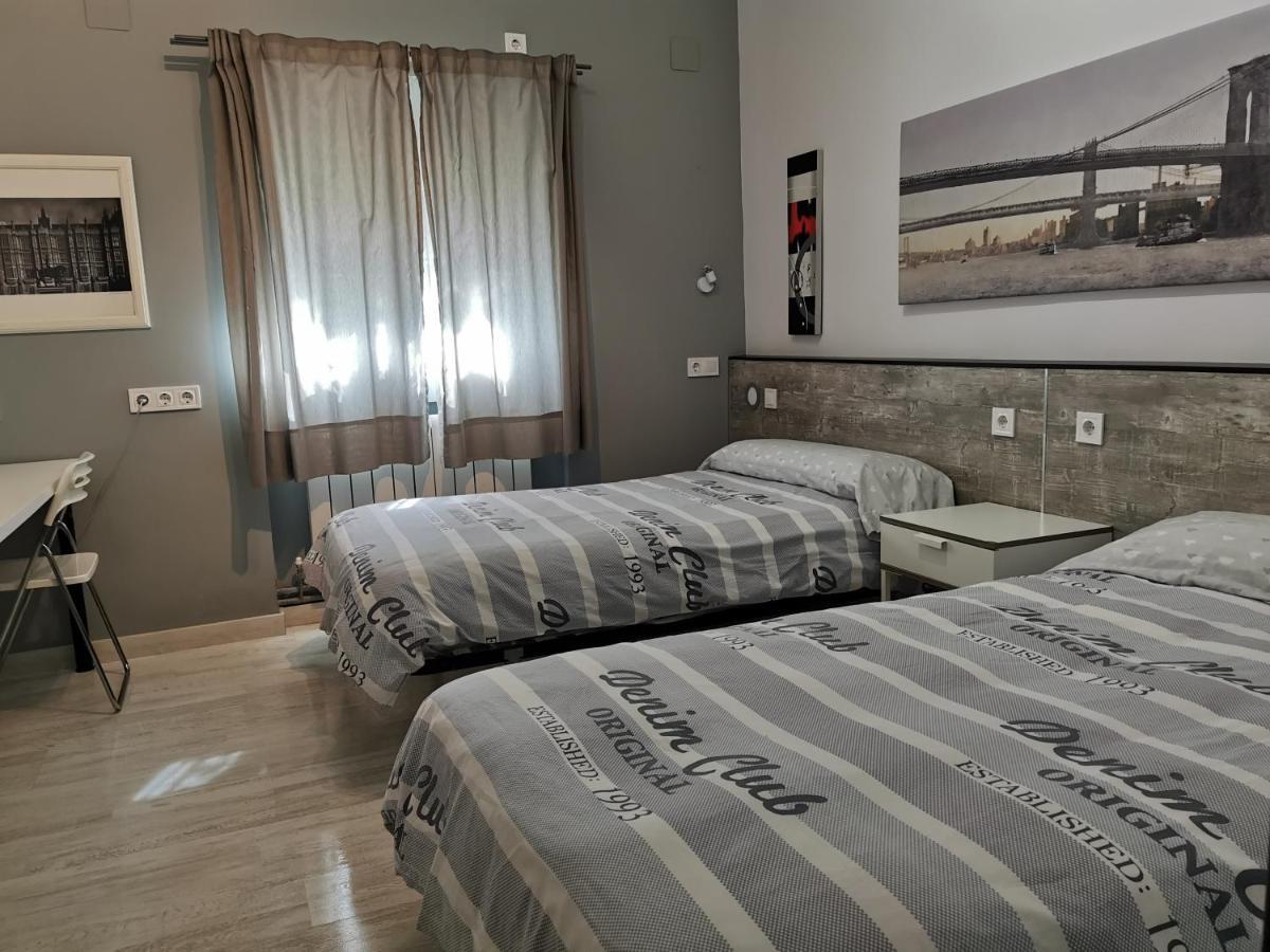 Villa "Luna De Segovia" Leganés Exterior photo