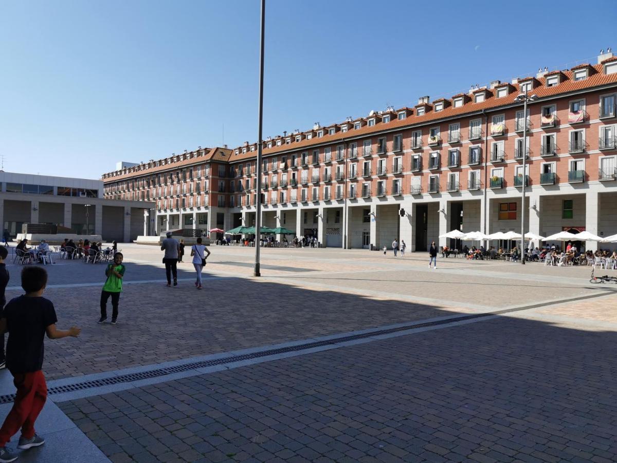 Villa "Luna De Segovia" Leganés Exterior photo